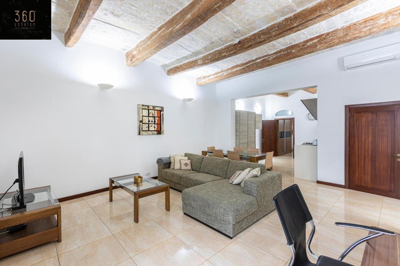 Seafront - Top Location, Top Floor With Wifi & Ac By 360 Estates Valletta Luaran gambar