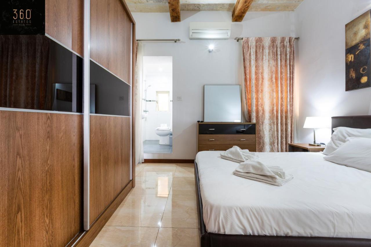 Seafront - Top Location, Top Floor With Wifi & Ac By 360 Estates Valletta Luaran gambar
